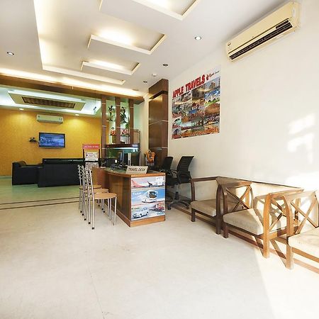 Hotel Durga International Нью-Дели Экстерьер фото