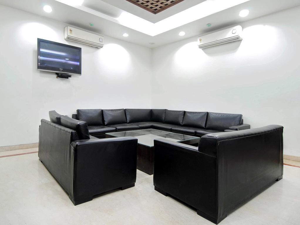 Hotel Durga International Нью-Дели Экстерьер фото