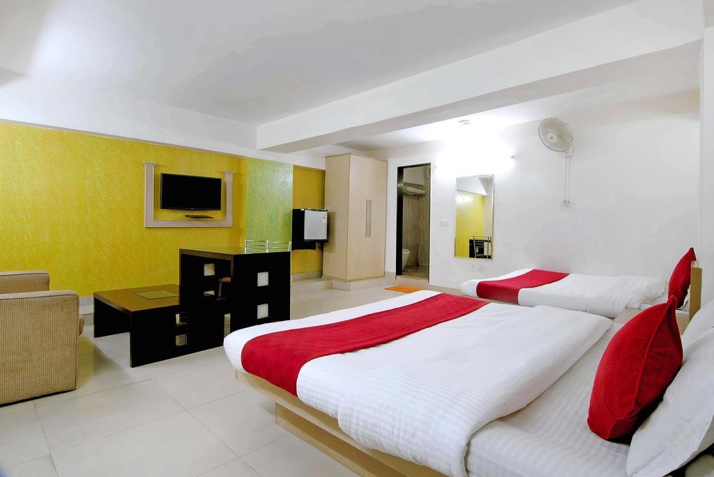 Hotel Durga International Нью-Дели Экстерьер фото