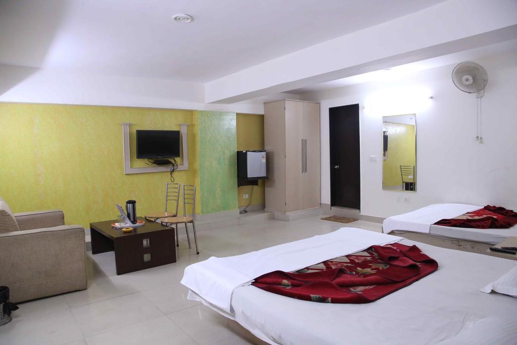 Hotel Durga International Нью-Дели Номер фото