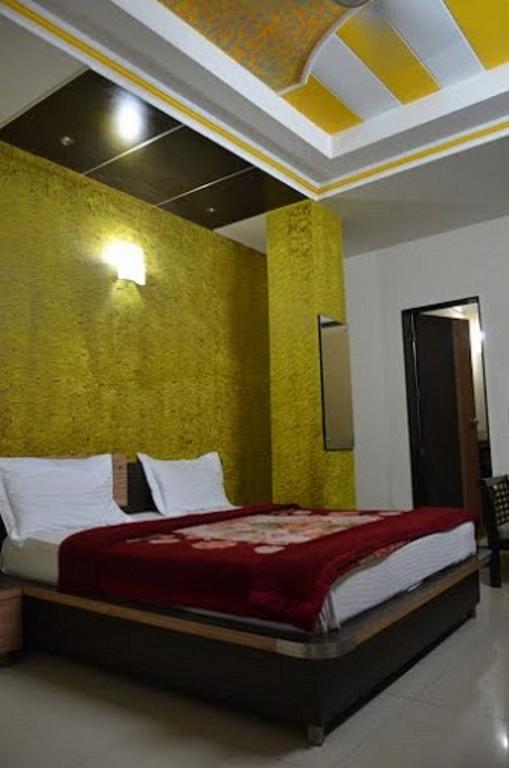 Hotel Durga International Нью-Дели Номер фото